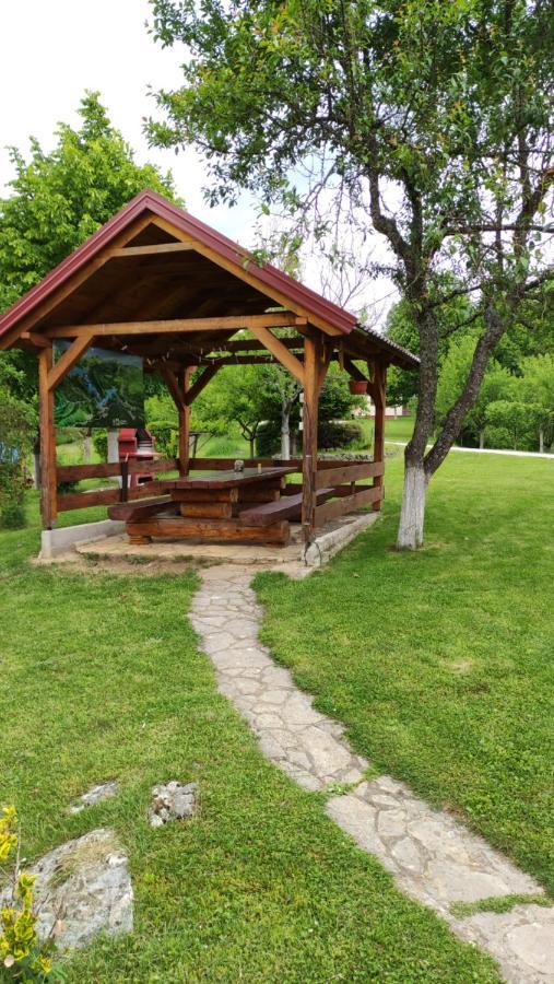 Guesthouse Mirko Hodak Селиште-Дрежничко Экстерьер фото