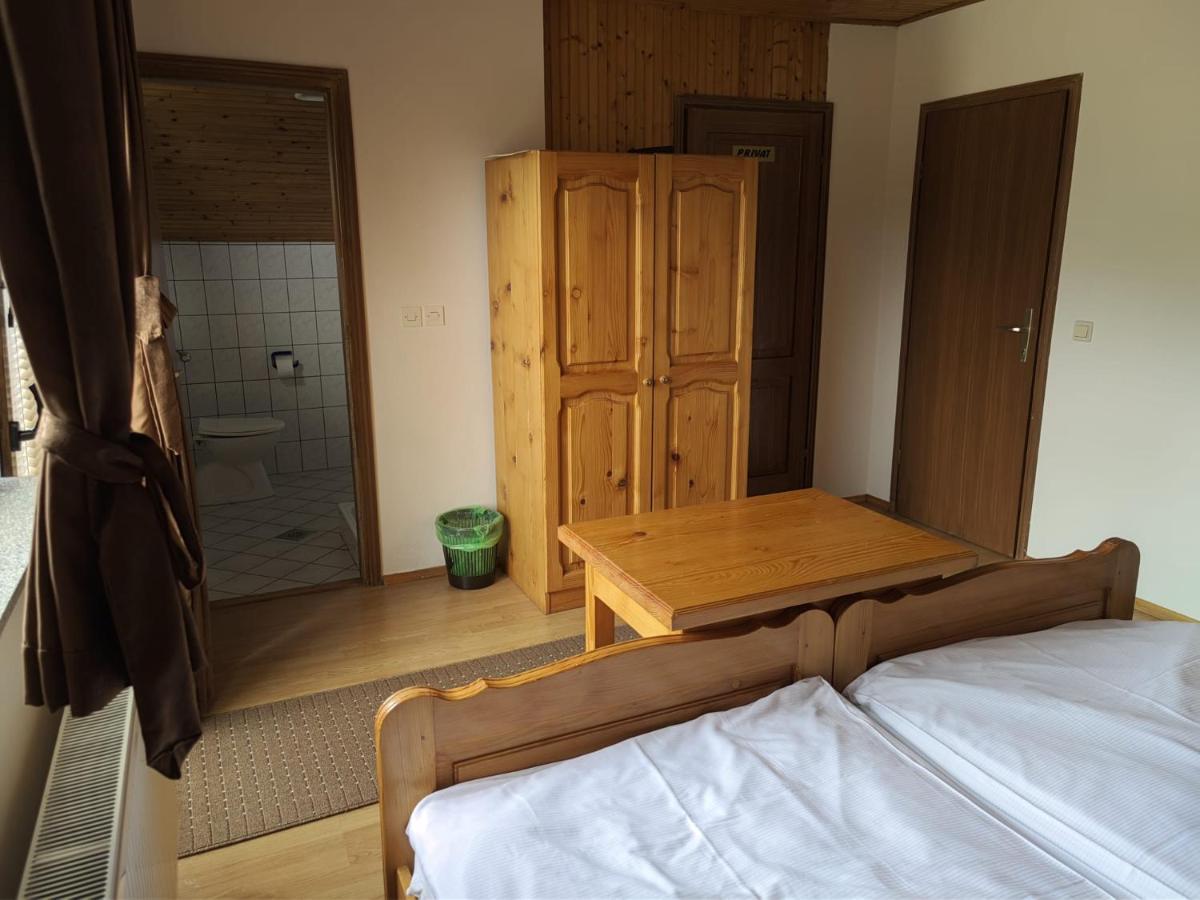 Guesthouse Mirko Hodak Селиште-Дрежничко Экстерьер фото
