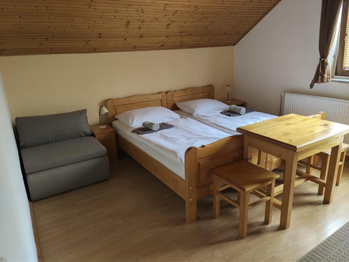 Guesthouse Mirko Hodak Селиште-Дрежничко Экстерьер фото