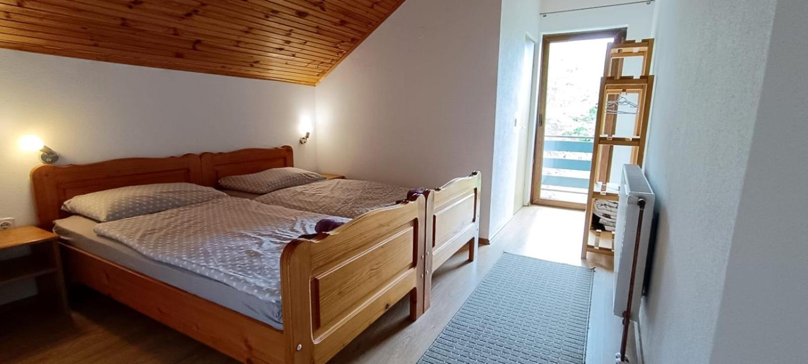 Guesthouse Mirko Hodak Селиште-Дрежничко Экстерьер фото